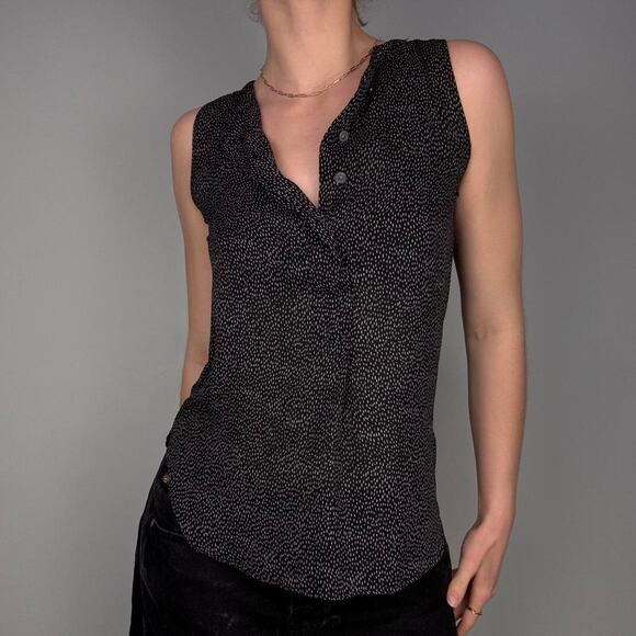 Loft Black tan dotted patterned sleeveless blouse Henley button up - size XXSP - Picture 2 of 8